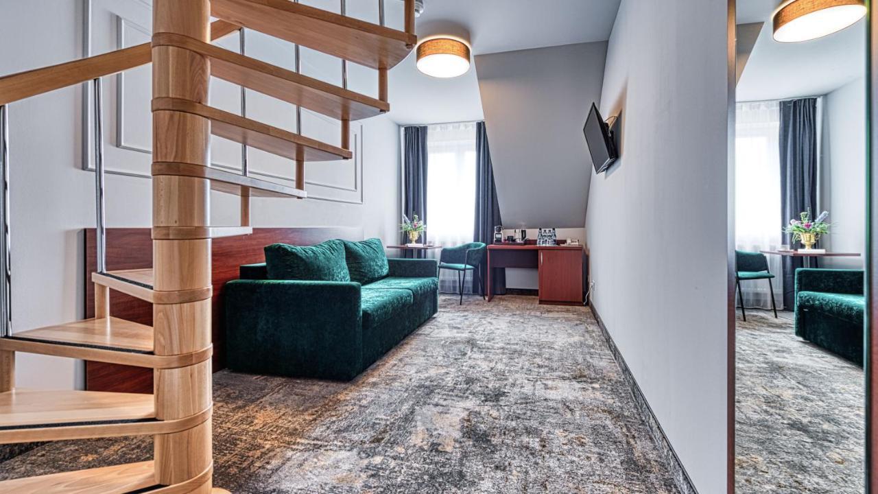 Sanatorium St. Lukas Hotel Swieradow-Zdroj Bagian luar foto