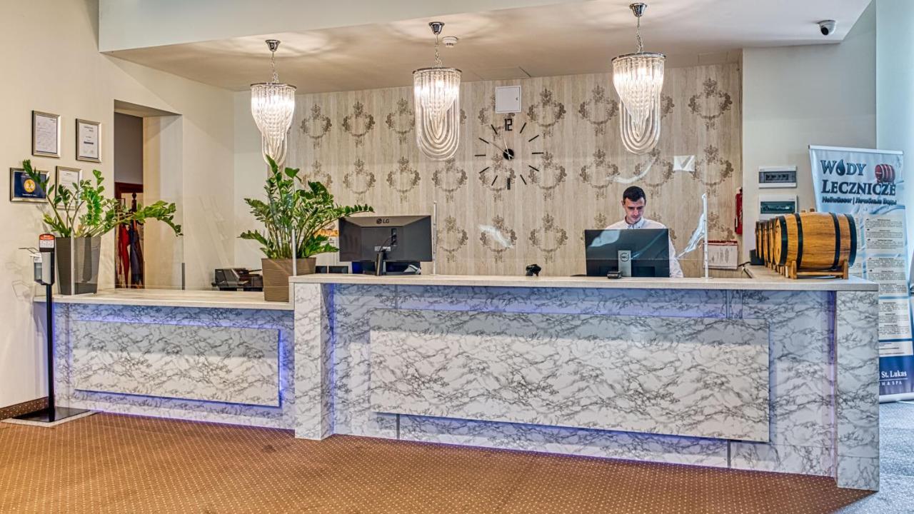 Sanatorium St. Lukas Hotel Swieradow-Zdroj Bagian luar foto