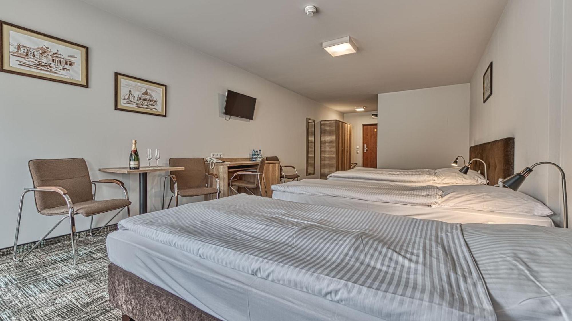 Sanatorium St. Lukas Hotel Swieradow-Zdroj Bagian luar foto