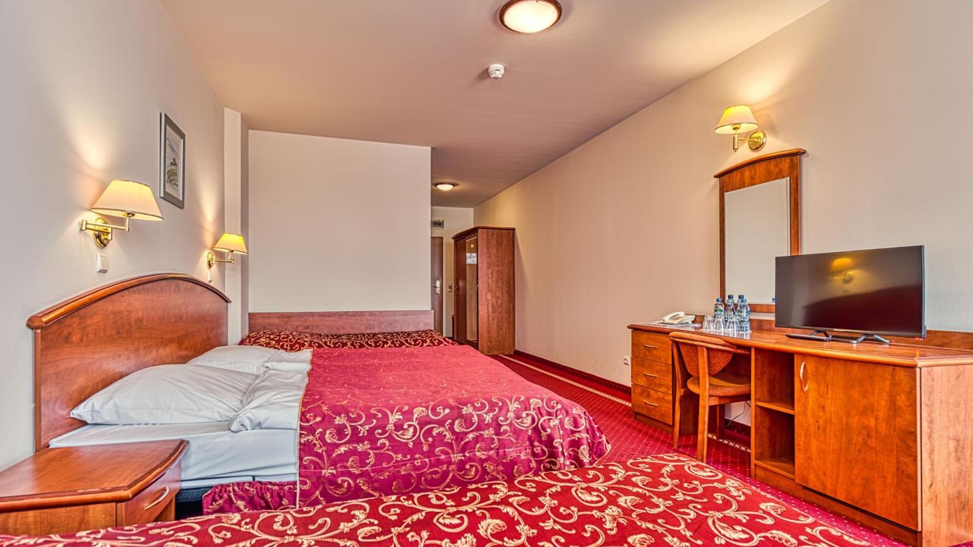 Sanatorium St. Lukas Hotel Swieradow-Zdroj Bagian luar foto